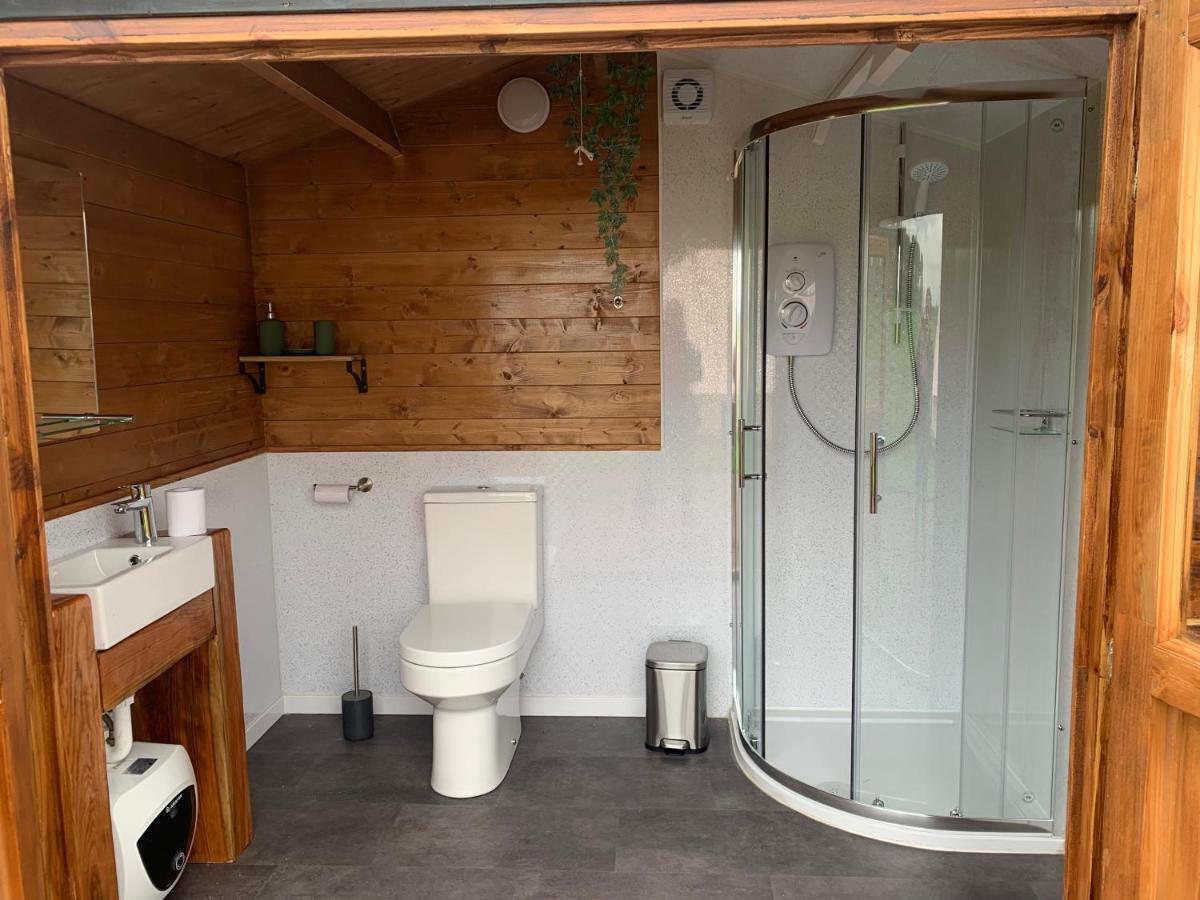 Roslin Glamping Hotel Bagian luar foto