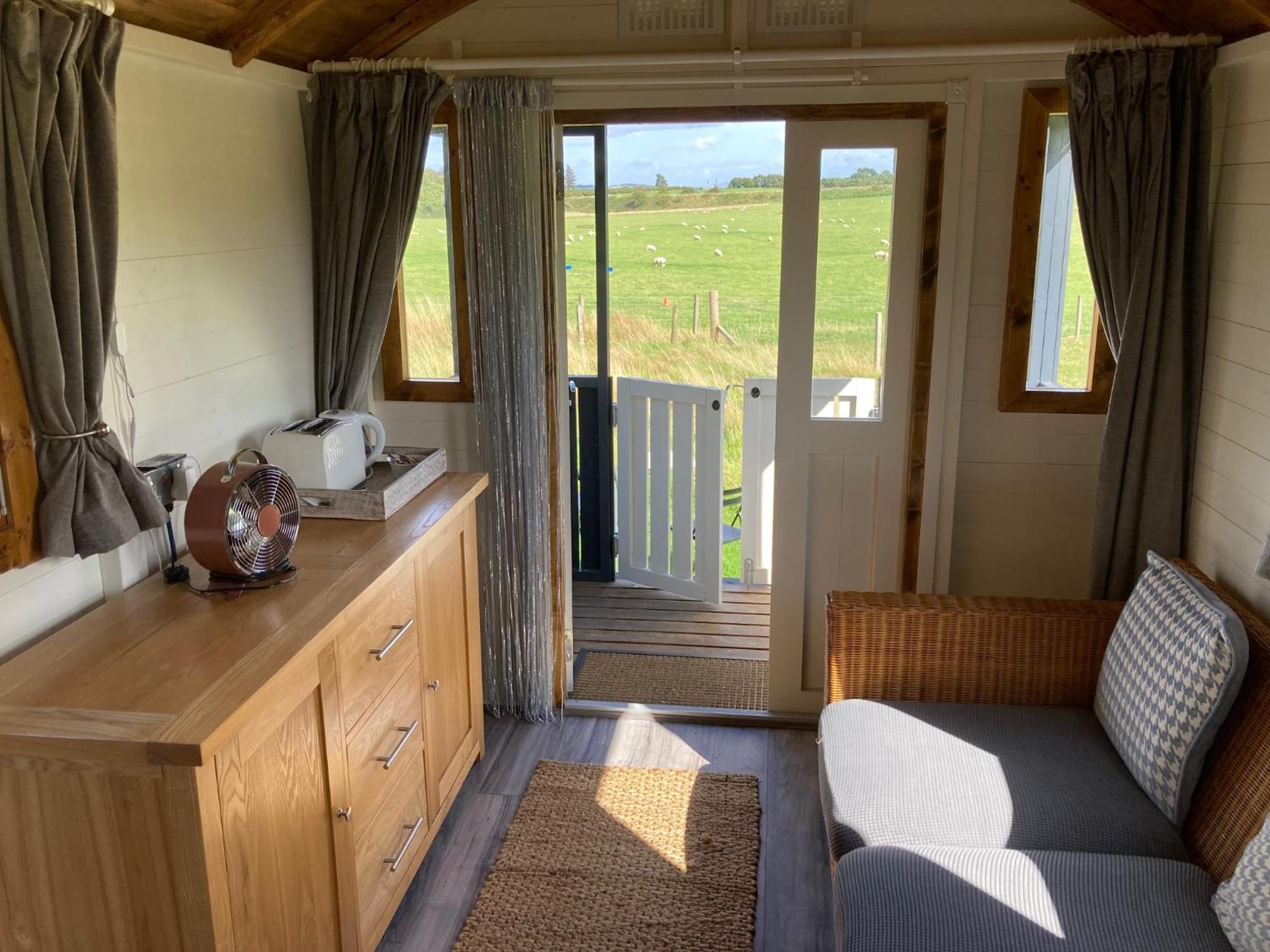 Roslin Glamping Hotel Bagian luar foto